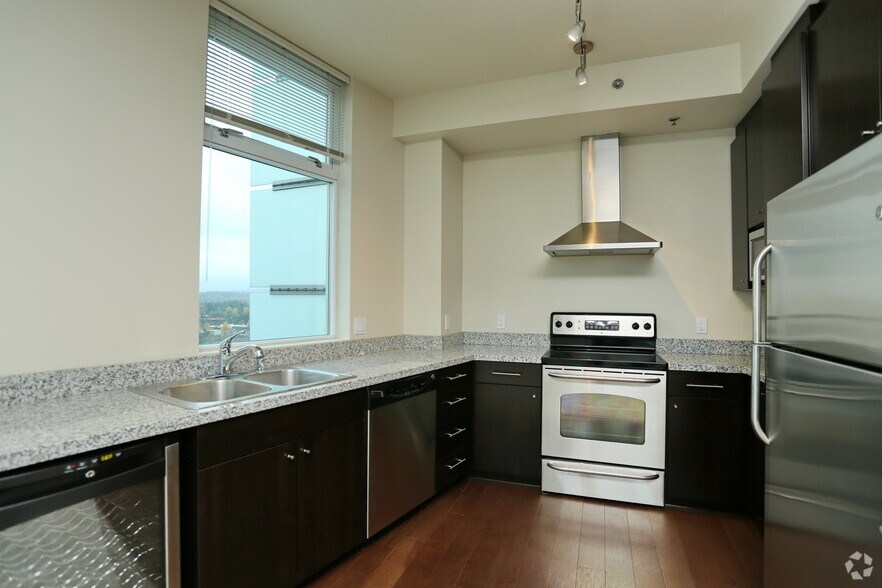 More Photos Of 989 112th Ave NE, Bellevue Apartments For Lease