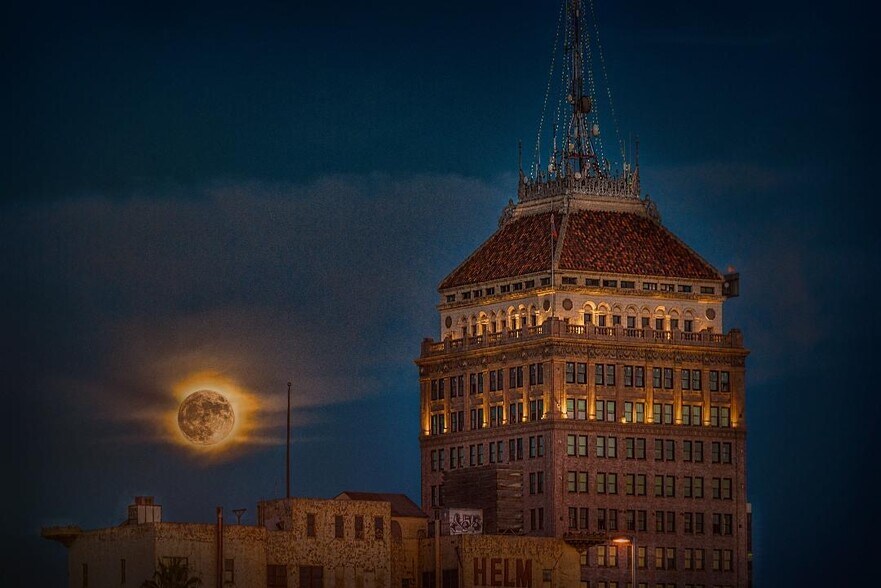 Primary Photo Of 1060 Fulton St, Fresno Office For Sale