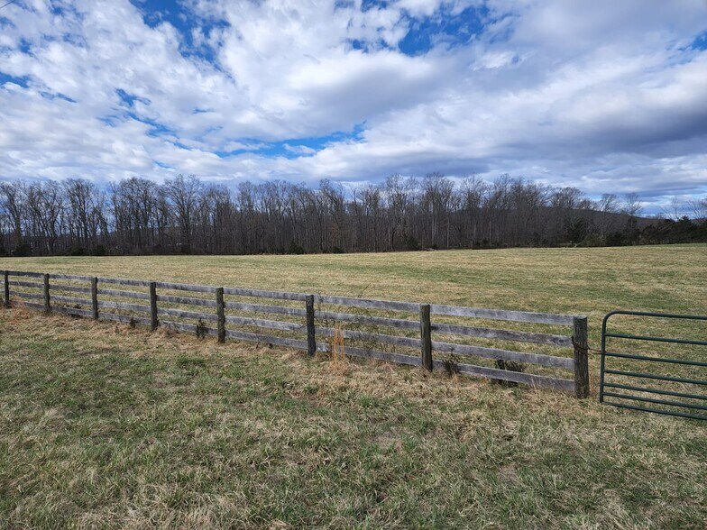 More Photos Of 24555 James Monroe Hwy, Aldie Land For Lease