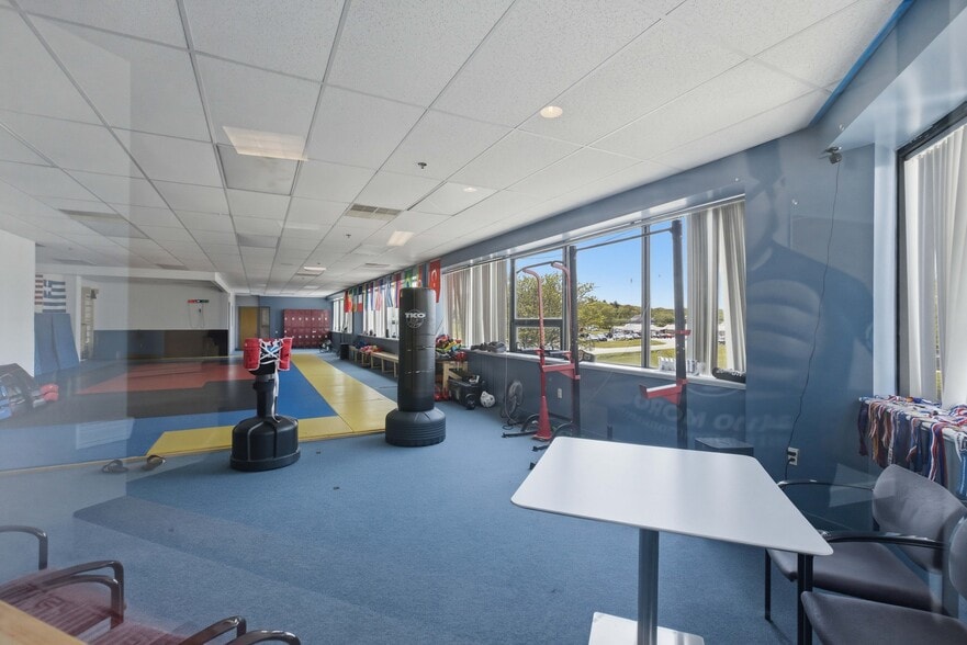 More Photos Of 630 Boston Rd, Billerica Office For Sale