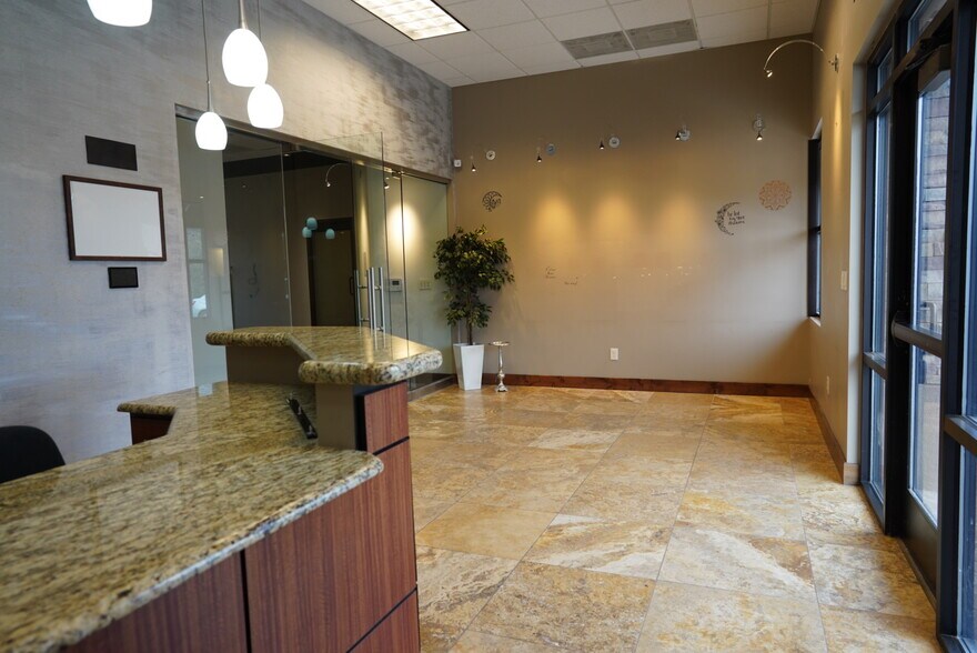 More Photos Of 1487 S Silicon Way, Saint George Freestanding For Lease