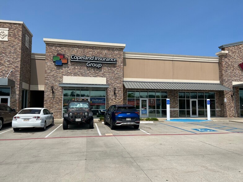 More Photos Of Camp Forbing, Shreveport Storefront Retail Office For Lease
