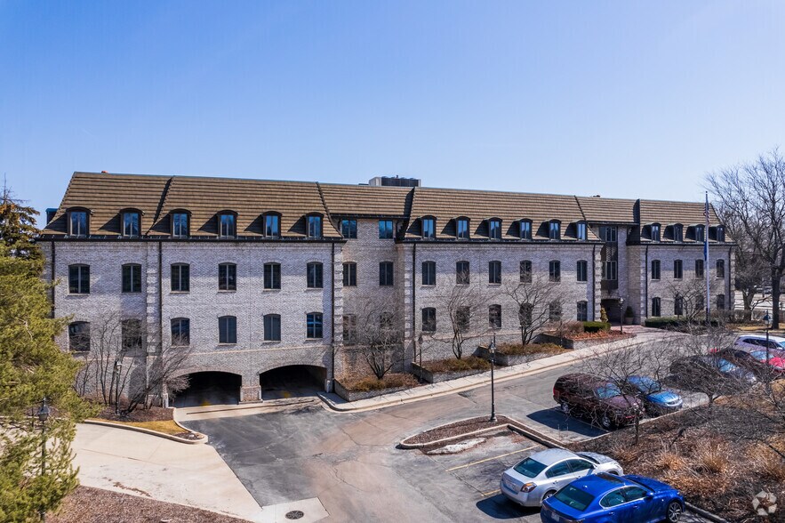 More Photos Of 500 Elm Grove Rd, Elm Grove Office For Lease