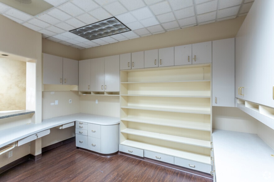 More Photos Of 488 E Valley Pky, Escondido Medical For Lease