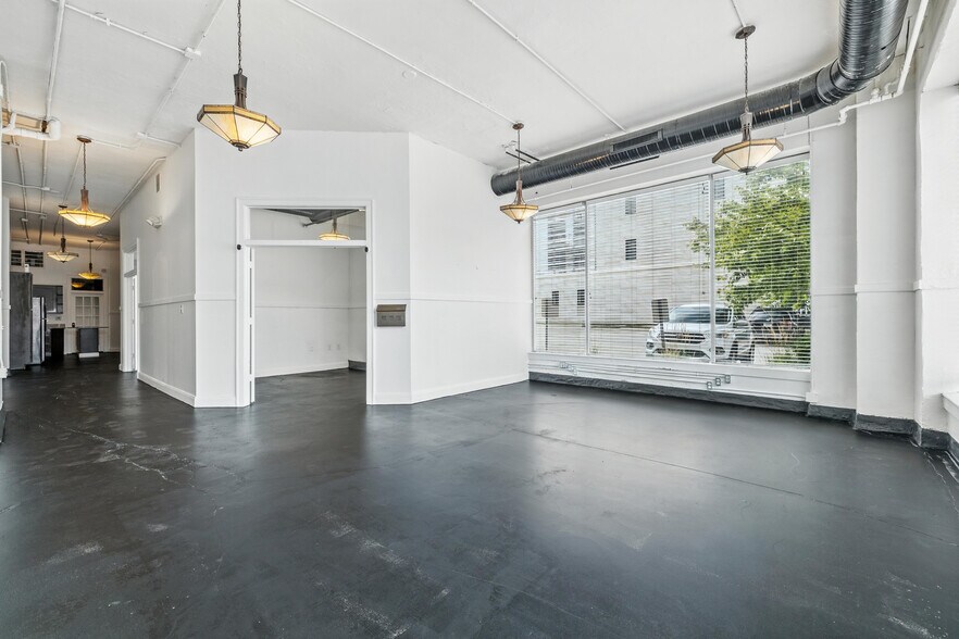 More Photos Of 111 E 16th St, Indianapolis Coworking Space