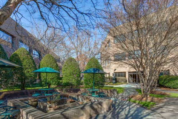 More Photos Of 4025 University Pky, Winston-Salem Unknown For Lease