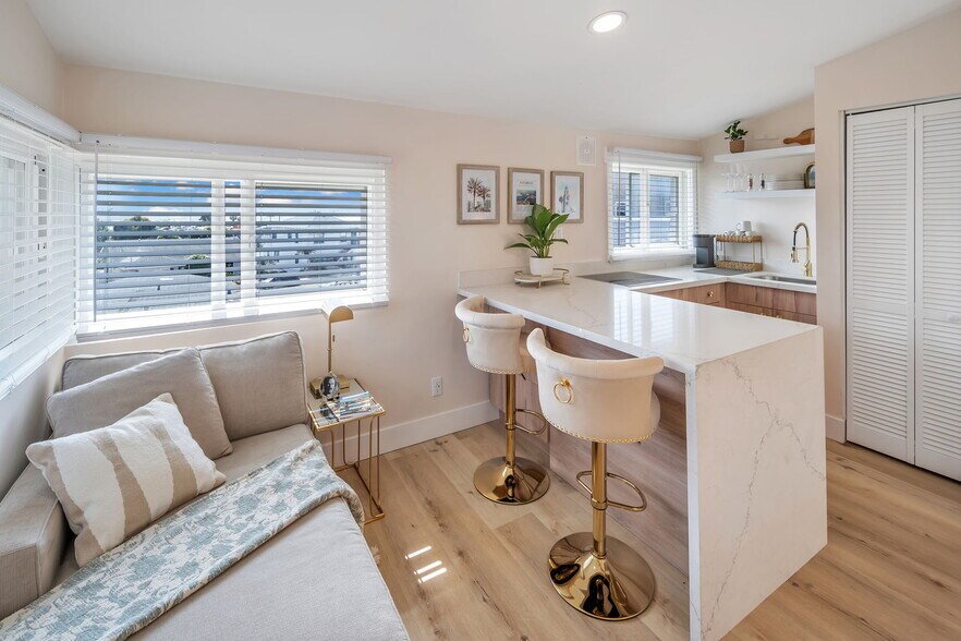 More Photos Of 418 W Ivy St, San Diego Apartments For Sale