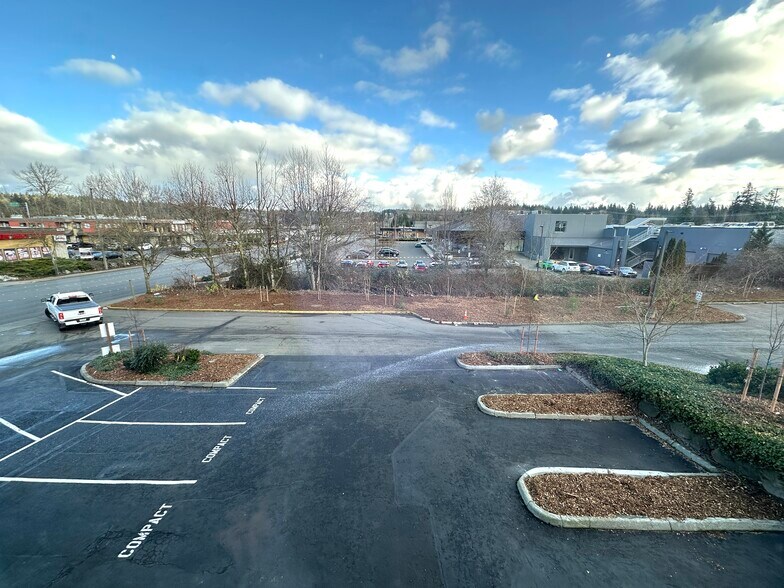 More Photos Of 13433 NE 20th St, Bellevue Unknown For Lease