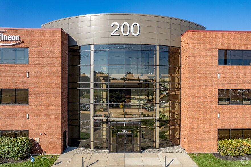 More Photos Of 200 Crossings Blvd, Warwick Office For Lease