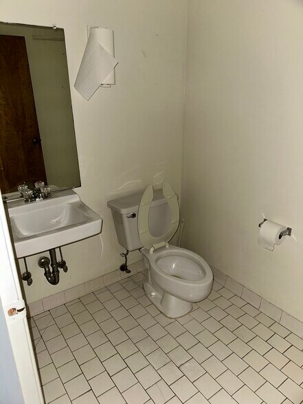 More Photos Of 620 Sevier St, Memphis Office For Sale