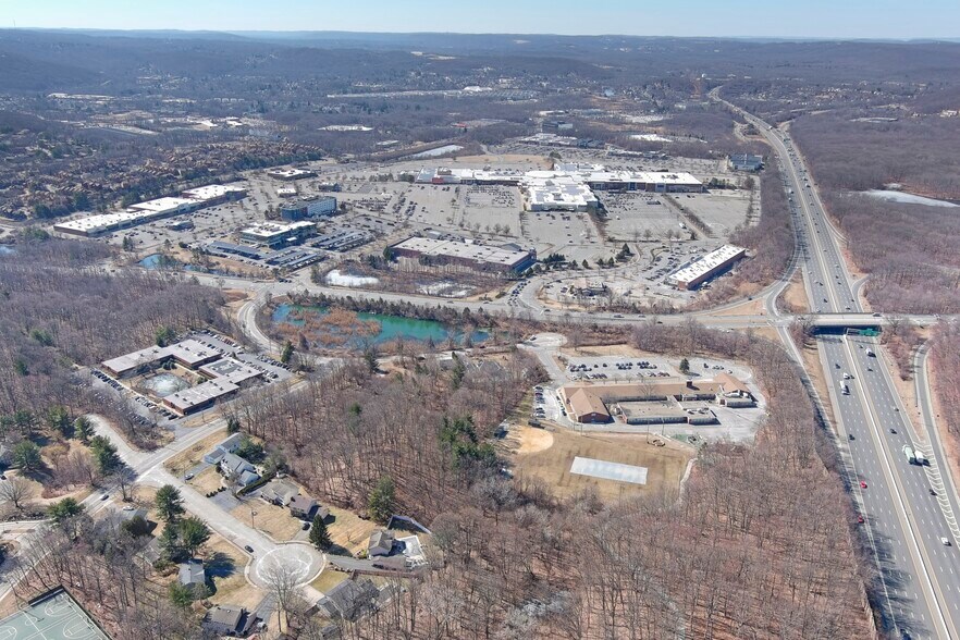 More Photos Of 200 Mineral Springs Rd, Rockaway Medical For Sale