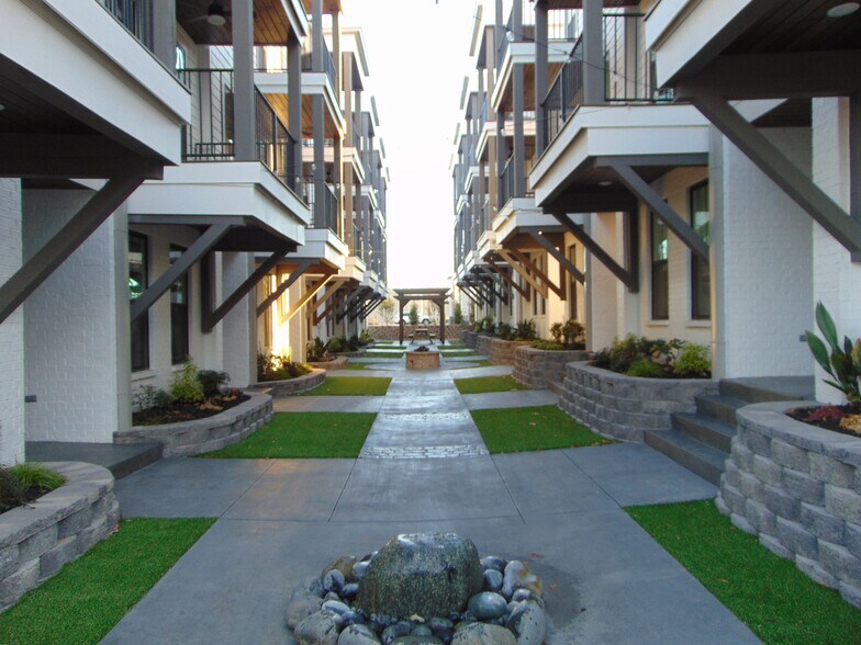 Primary Photo Of 512 E Mobile St, Florence Apartments For Sale