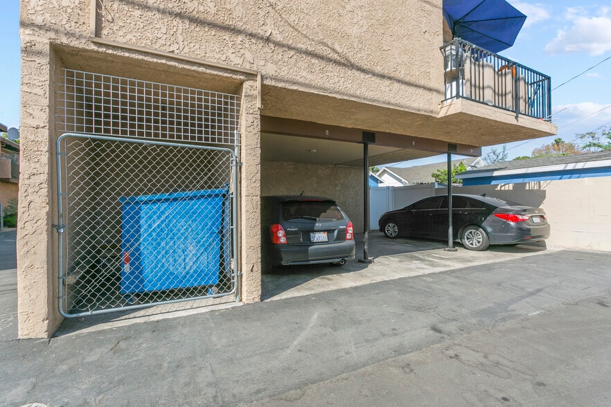More Photos Of 1010 E Broadway, Anaheim Apartments For Sale