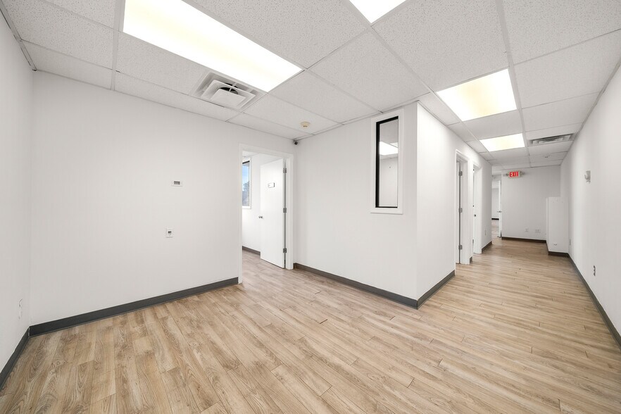 More Photos Of 40 Broad Ave, Palisades Park Office For Sale