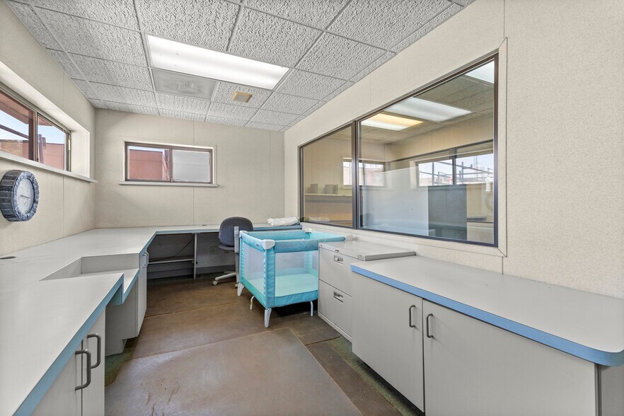 More Photos Of 16136 White Ave, Allen Park Warehouse For Sale