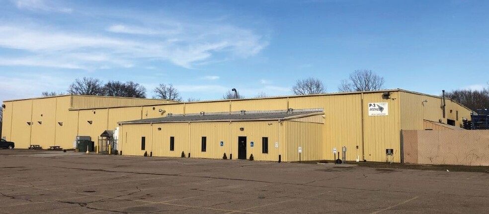 Primary Photo Of 1313 Airport Rd, Niles Distribution For Lease