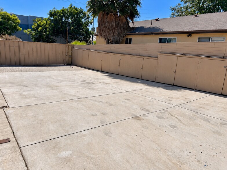 More Photos Of 2328 Newton Ave, San Diego Flex For Lease