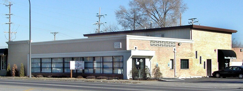 Primary Photo Of 9115 S Cicero Ave, Oak Lawn Office For Sale