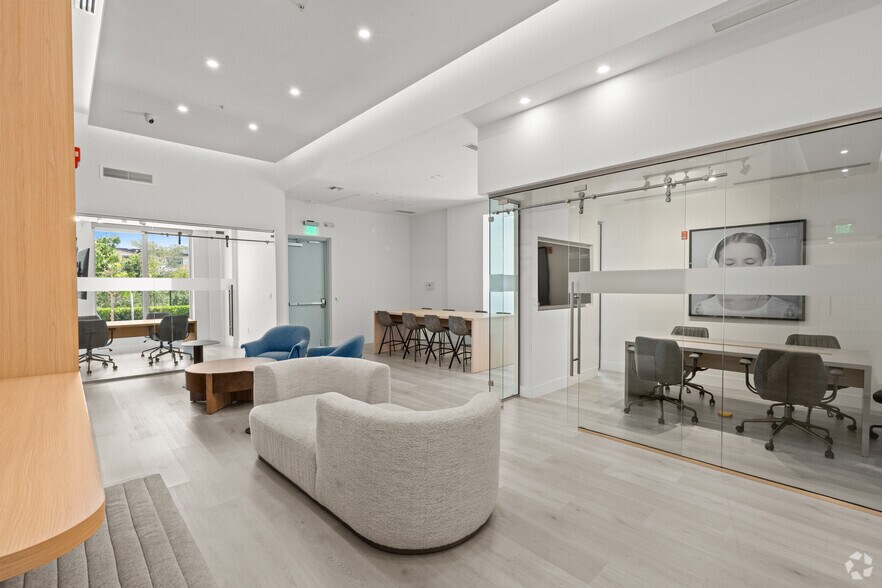 More Photos Of 8175 NW 107th Ave, Doral Apartments For Lease