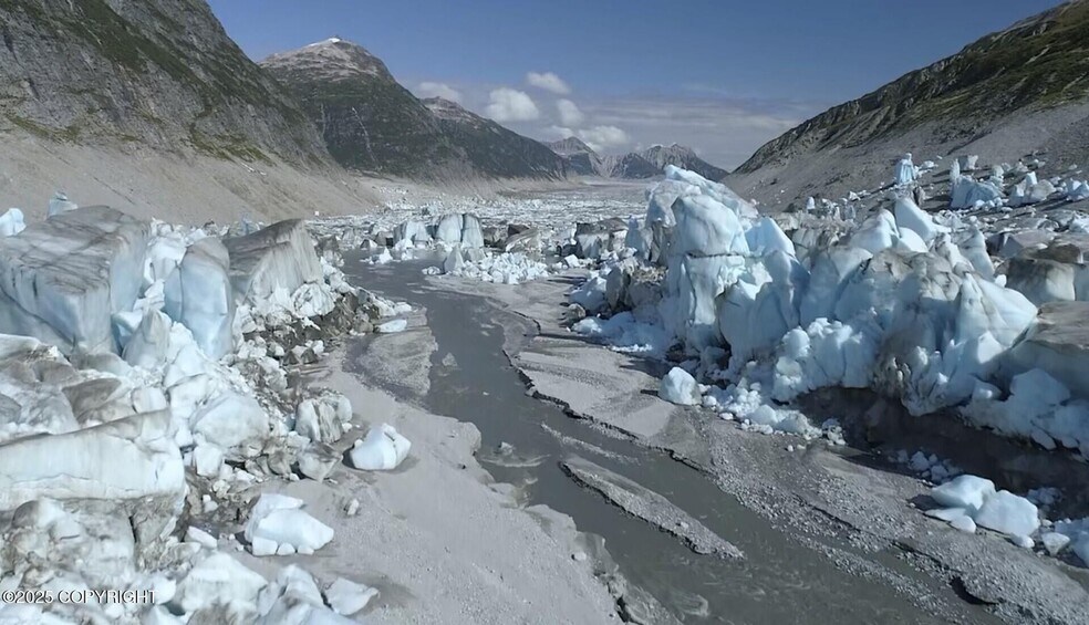 More Photos Of 67480 Halibut Rd, Ninilchik Lodge Meeting Hall For Sale