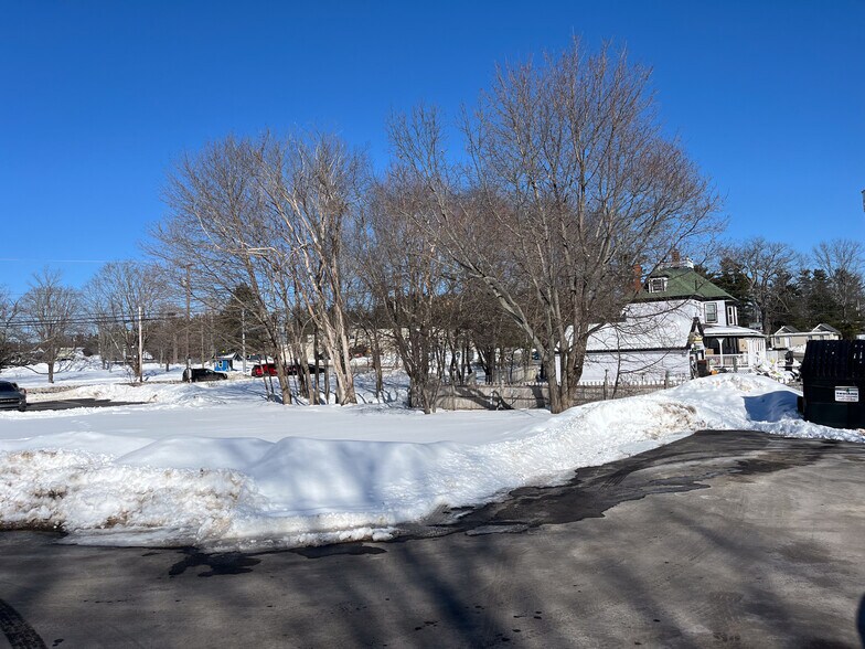 More Photos Of 155 Saco Ave, Old Orchard Beach Office For Sale