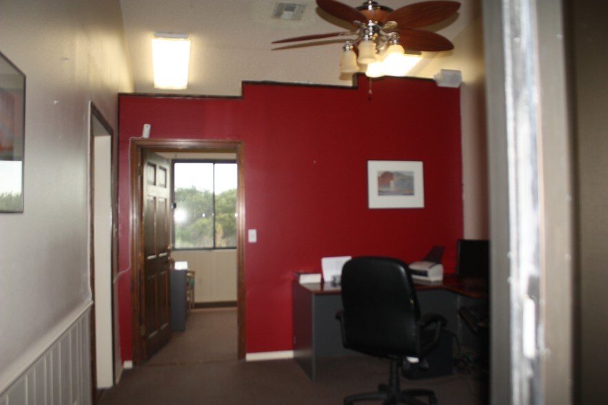 More Photos Of 2210 S Front St, Melbourne Office For Lease