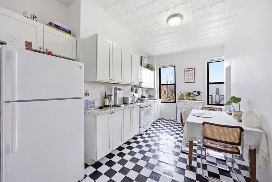 More Photos Of 596 Humboldt St, Brooklyn Multifamily For Sale