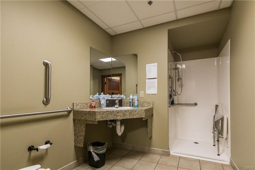 More Photos Of 4488 Onondaga Blvd, Syracuse Office For Sale