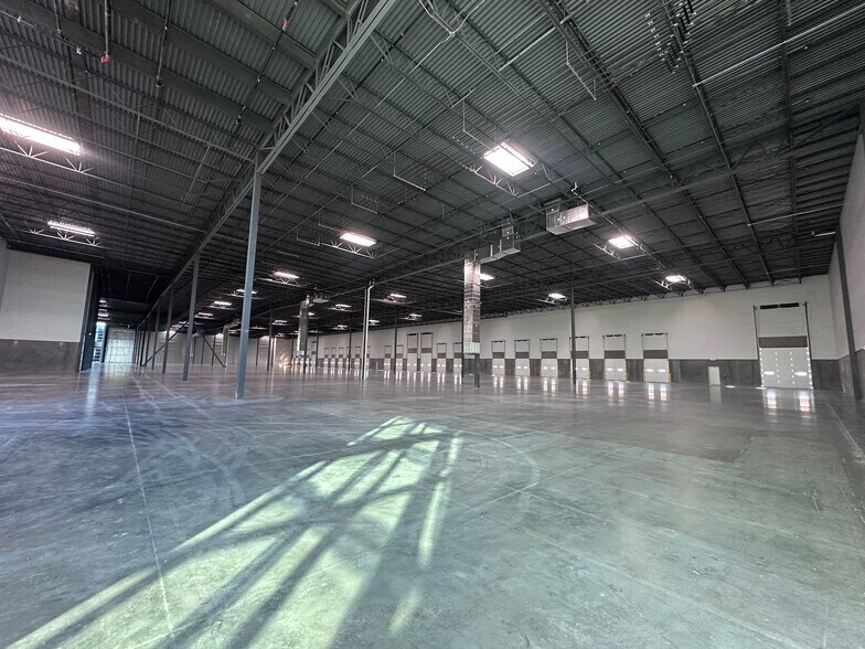 More Photos Of Southern Parkway, St George Unknown For Lease