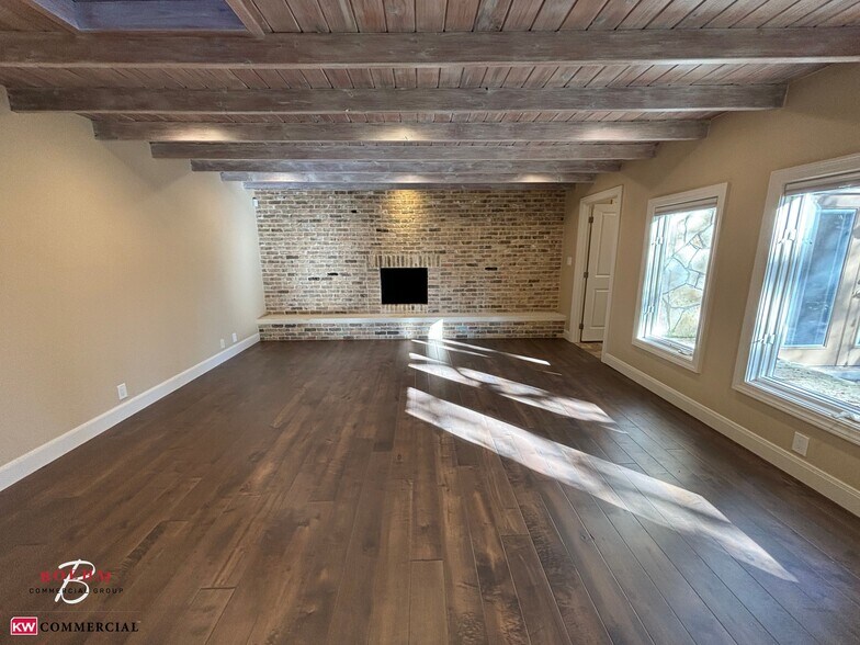 More Photos Of 39 Scenic Loop Rd, Boerne Office Residential For Lease