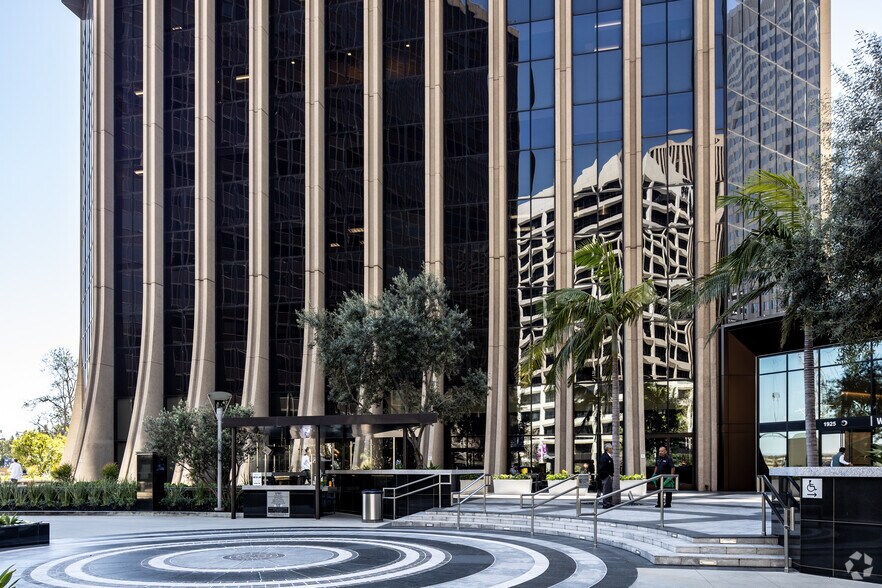 More Photos Of 1875 Century Park E, Los Angeles Office For Lease