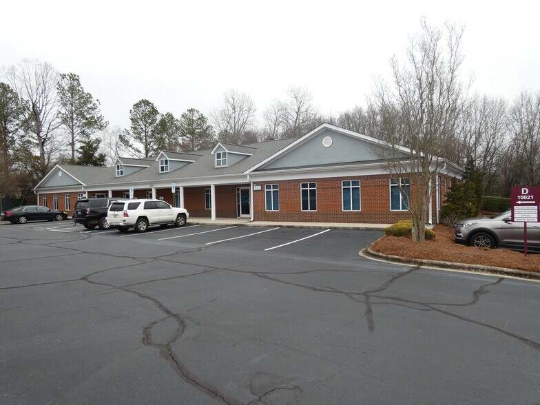 More Photos Of 10021 Park Cedar Dr, Charlotte Medical For Lease