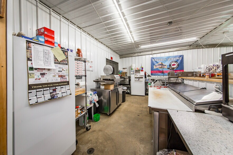More Photos Of 3953 Highway 95, Cleveland Convenience Store For Sale