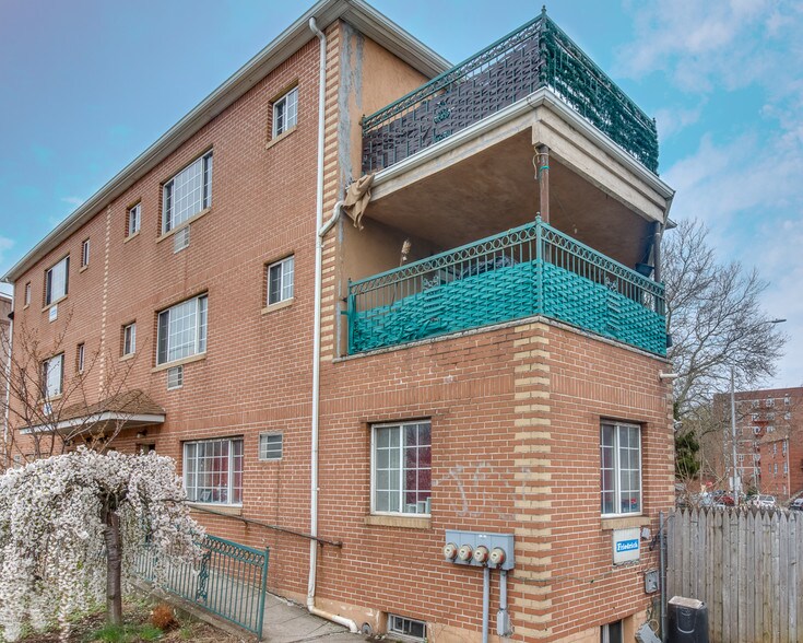 More Photos Of 89-06-89-08 S Conduit Ave, Howard Beach Apartments For Sale