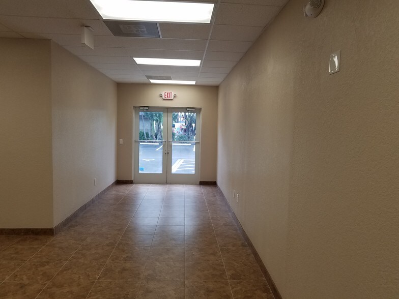 More Photos Of 1696 S Military Trl, West Palm Beach Medical For Lease