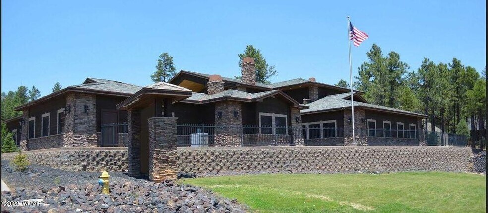 Primary Photo Of 2450 S White Mountain Rd, Show Low Showroom For Lease