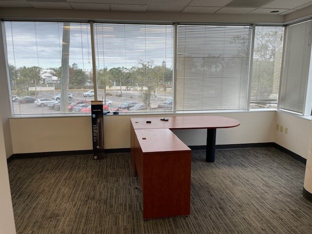 More Photos Of 13577 Feather Sound Dr, Clearwater Medical For Lease