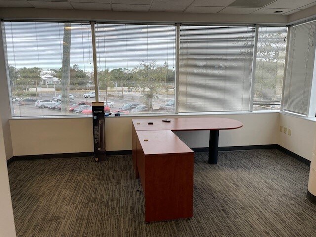 More Photos Of 13577 Feather Sound Dr, Clearwater Medical For Lease