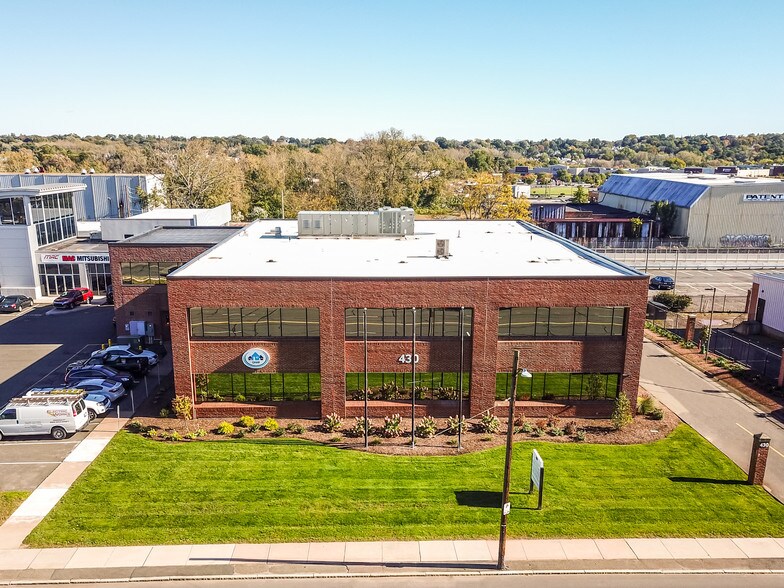 More Photos Of 430 New Park Ave, Hartford Loft Creative Space For Lease