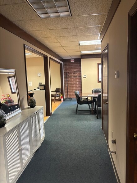 More Photos Of 11156-11174 Downs Rd, Pineville Light Distribution For Lease