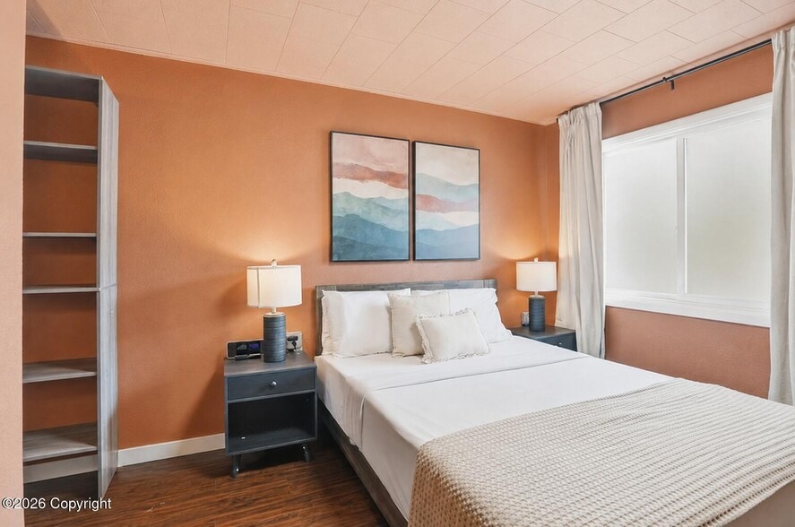 More Photos Of 214 E Cleveland St, Sundance Hotel For Sale