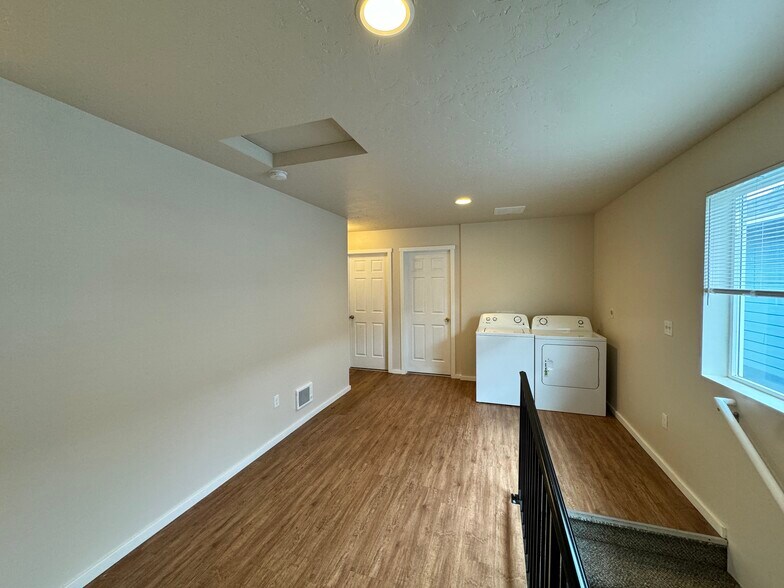 More Photos Of 308-318 W 3rd St, Cheney Apartments For Sale