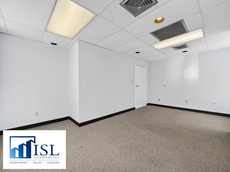 More Photos Of 1200 E Hillcrest St, Orlando Office For Lease