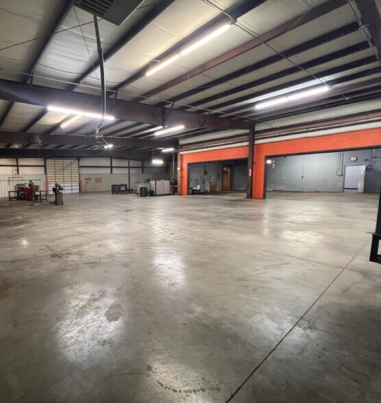 More Photos Of 1711 N Sheridan Rd, Tulsa Manufacturing For Sale