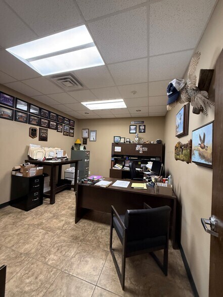 More Photos Of 1504 Nederland Ave, Nederland Storefront Retail Office For Sale