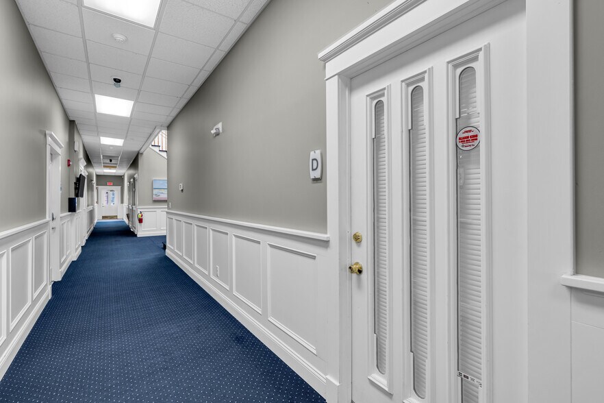 More Photos Of 309 Morris Ave, Spring Lake Office For Sale