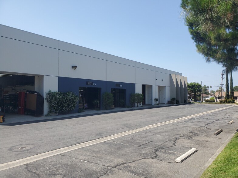 More Photos Of 1700-1790 Evergreen St, Duarte Warehouse For Lease
