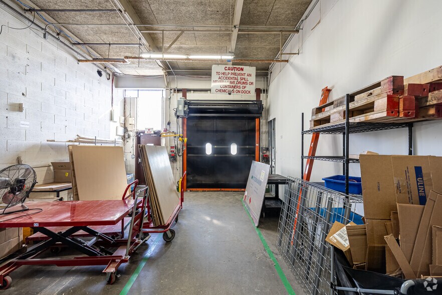 More Photos Of 150 Knotter Dr, Cheshire Manufacturing For Sale