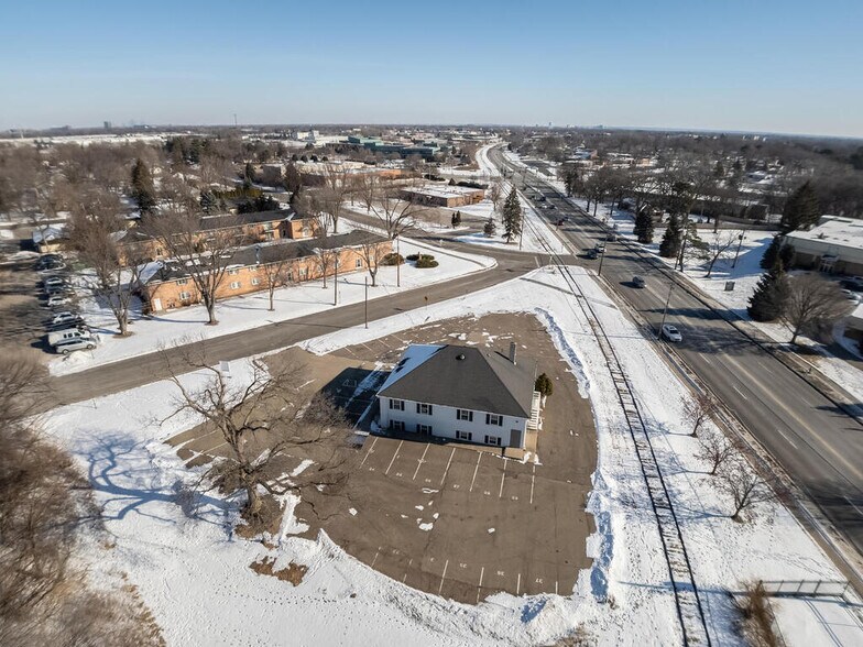 More Photos Of 10100 Morgan Ave S, Bloomington Office For Sale