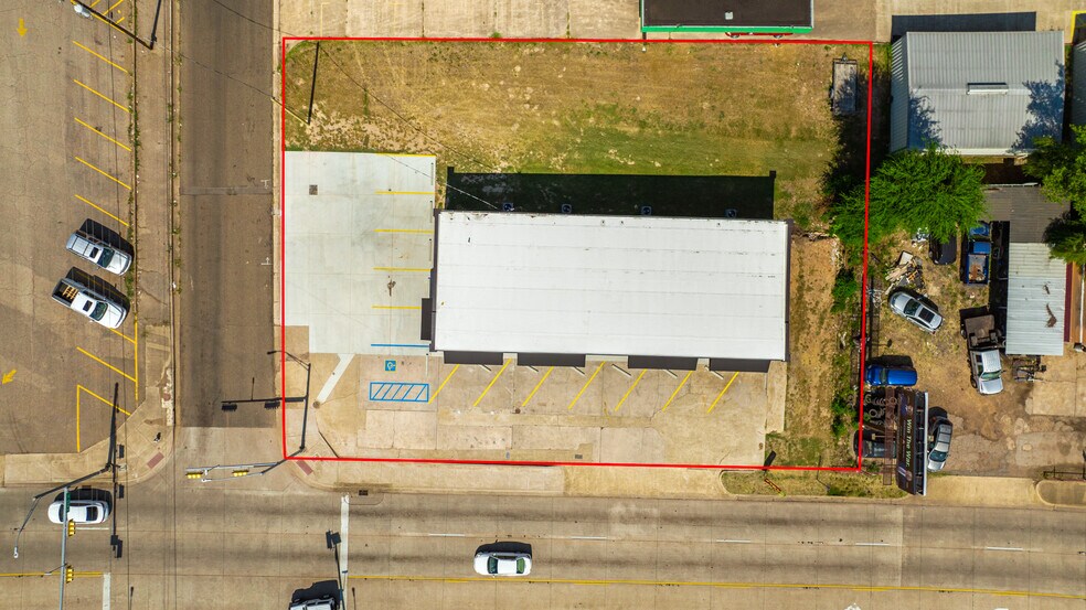 More Photos Of 307 US Highway 271 N, Gilmer Storefront Retail Office For Lease
